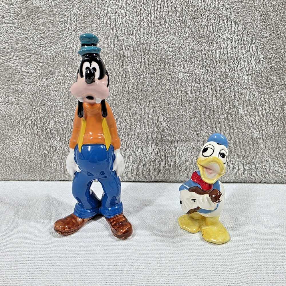 Disney Japan Vintage Porcelain Figurine Lot of 2 Goofy & Donald